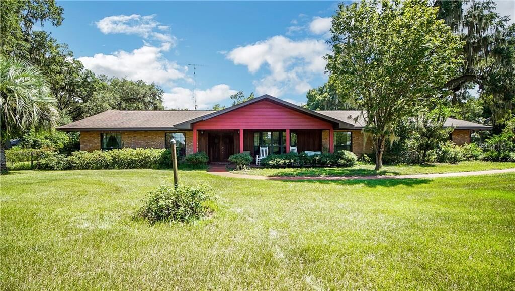 Property Photo:  5853 County Road 500  FL 34785 