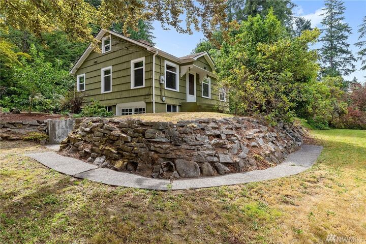 Property Photo:  2100 E Phinney Bay Drive  WA 98312 