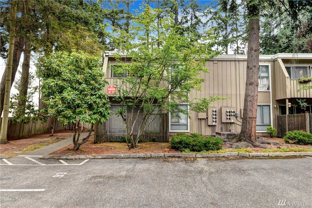 Property Photo:  4825  180th Street SW G202  WA 98037 