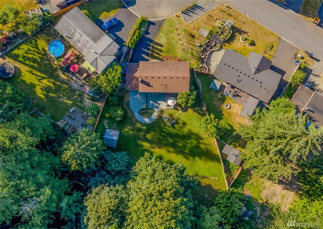 Property Photo:  10204 38th Place SE  WA 98258 