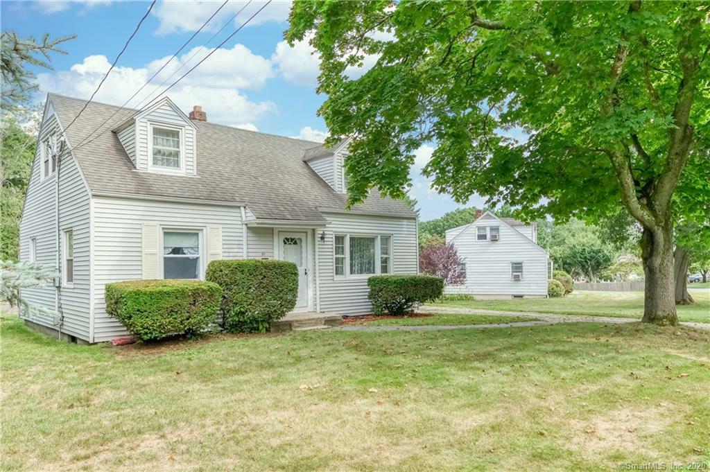 Property Photo:  90 Old Town Drive  CT 06614 