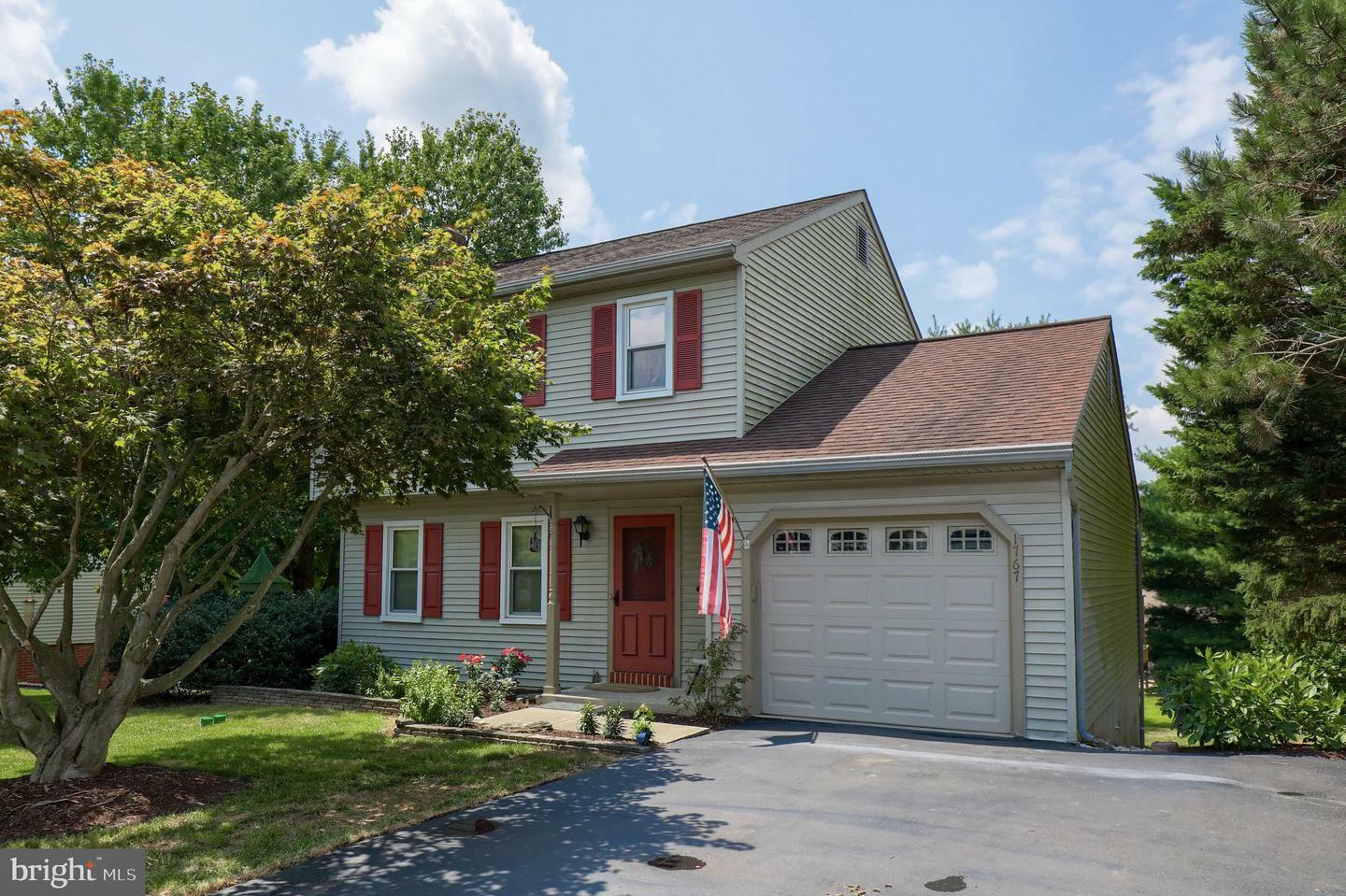 Property Photo:  1767 Wilderness Road  PA 17603 