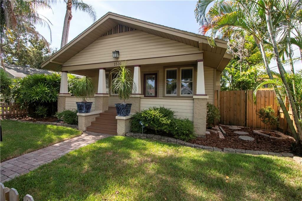 Property Photo: 1530 21st Avenue N FL 33704