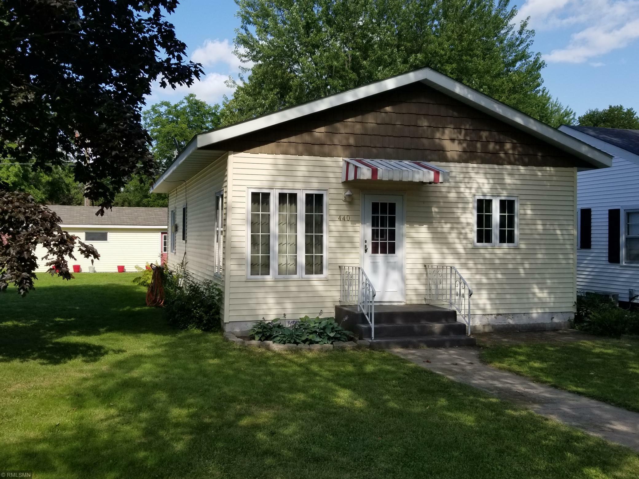 Property Photo:  440 4th Avenue N  MN 56329 