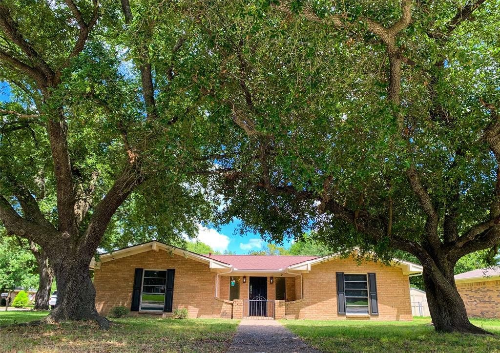 Property Photo:  2702 Marshall Street  TX 75428 