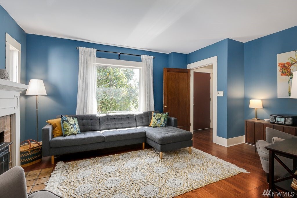 Property Photo: 3002 S Dawson Street WA 98108