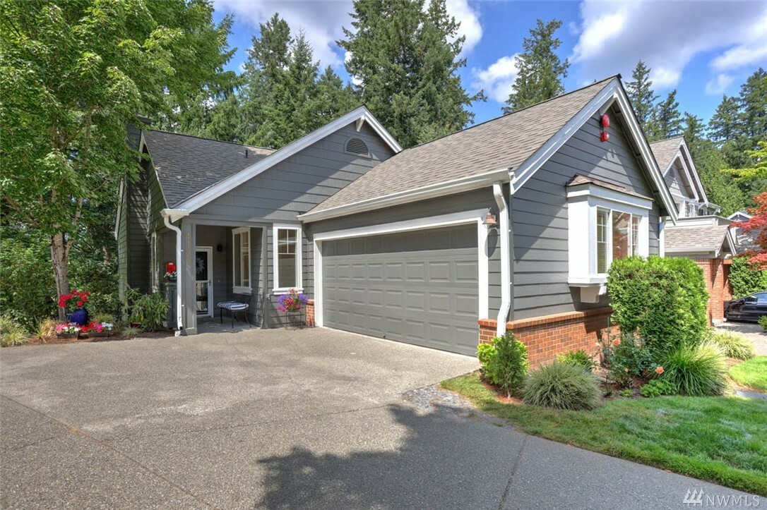 Property Photo:  4125 248th Ct SE 43  WA 98029 