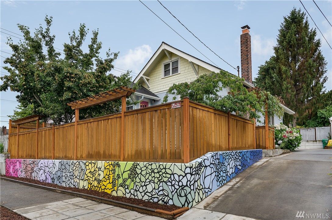 Property Photo:  862 NW  65th  WA 98117 