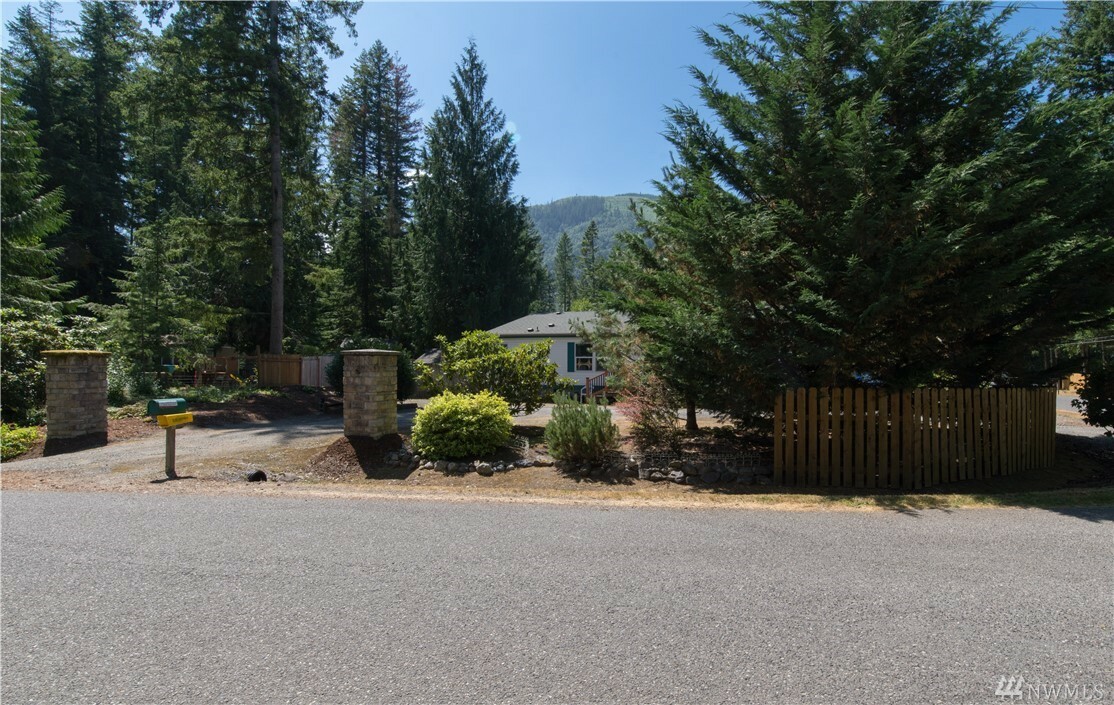 Property Photo:  2581 Clear Valley Dr  WA 98266 