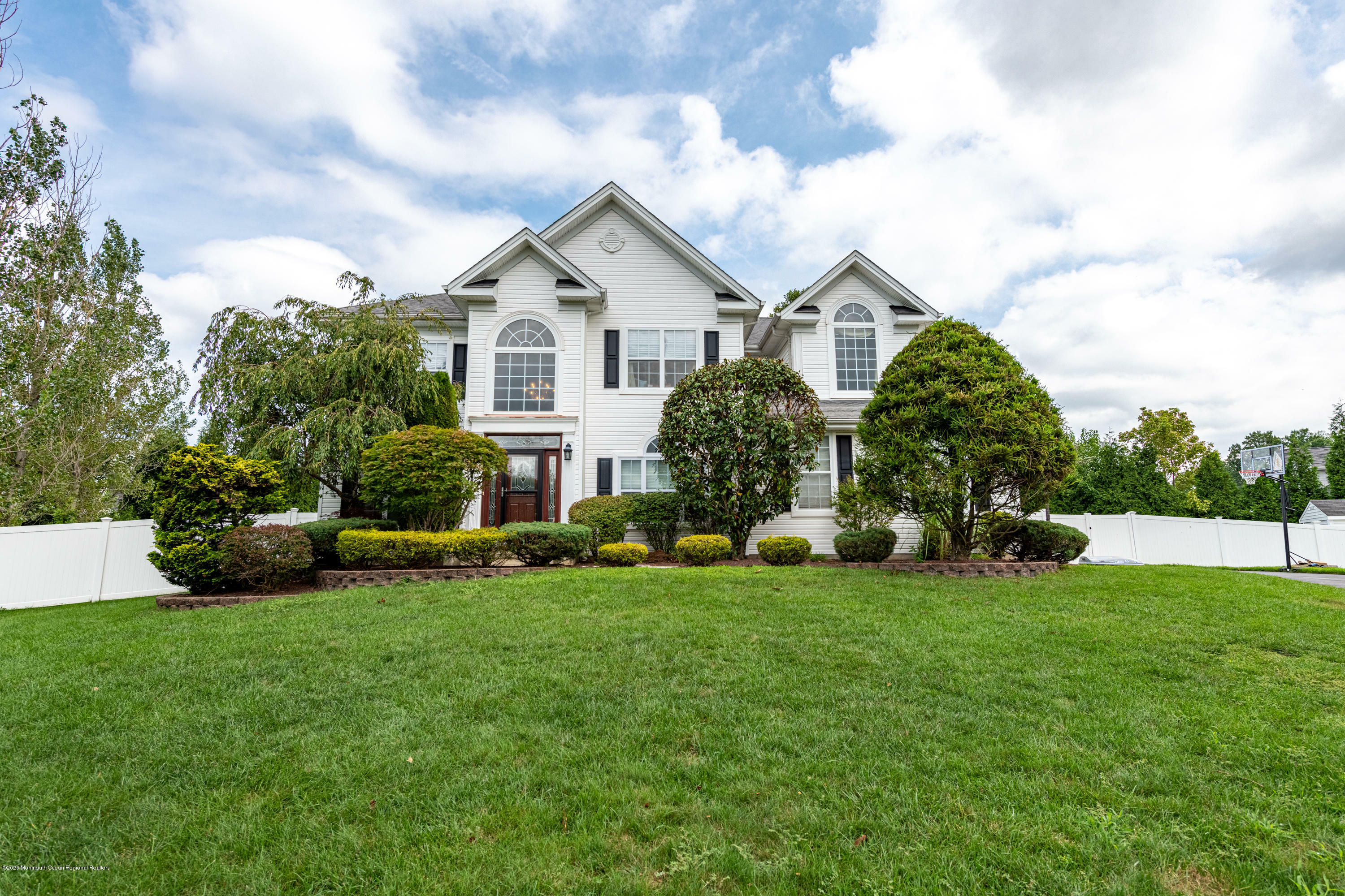 Property Photo: 12 Churchill Court NJ 08527