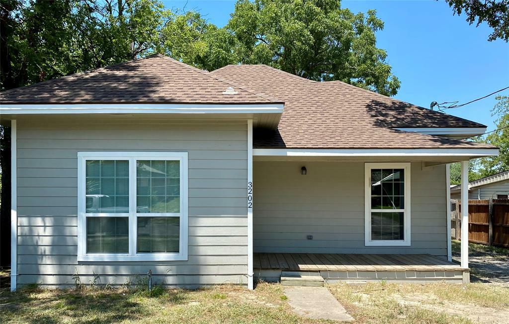 Property Photo:  3202 Caddo Street  TX 75401 