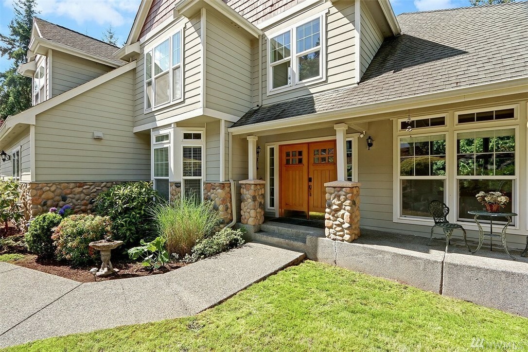 Property Photo:  17129 SE 100th St  WA 98059 