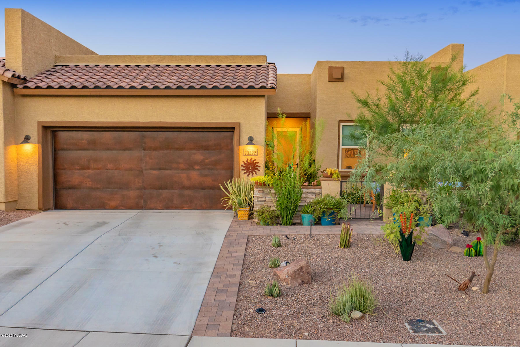 Property Photo: 13222 N Chiracahua Peak Drive AZ 85755