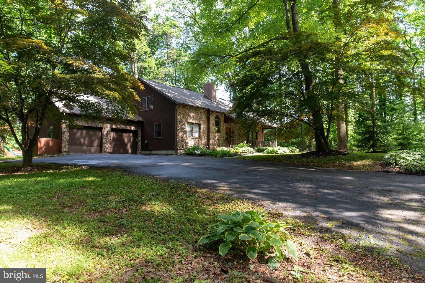 Property Photo: 8623 Hensingersville Road PA 18062