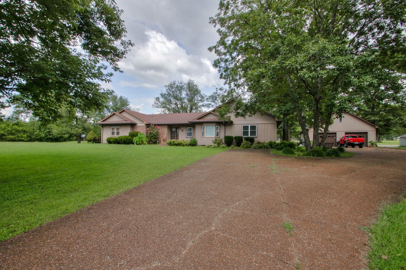 Property Photo:  4737 McCrary Rd  TN 37090 