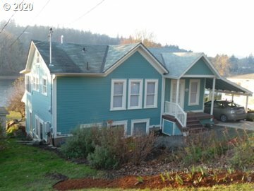 Property Photo: 12015 SE 19th Ave OR 97222