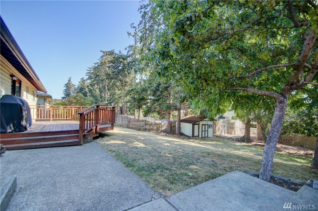 Property Photo:  926 NW Anchor Dr  WA 98277 