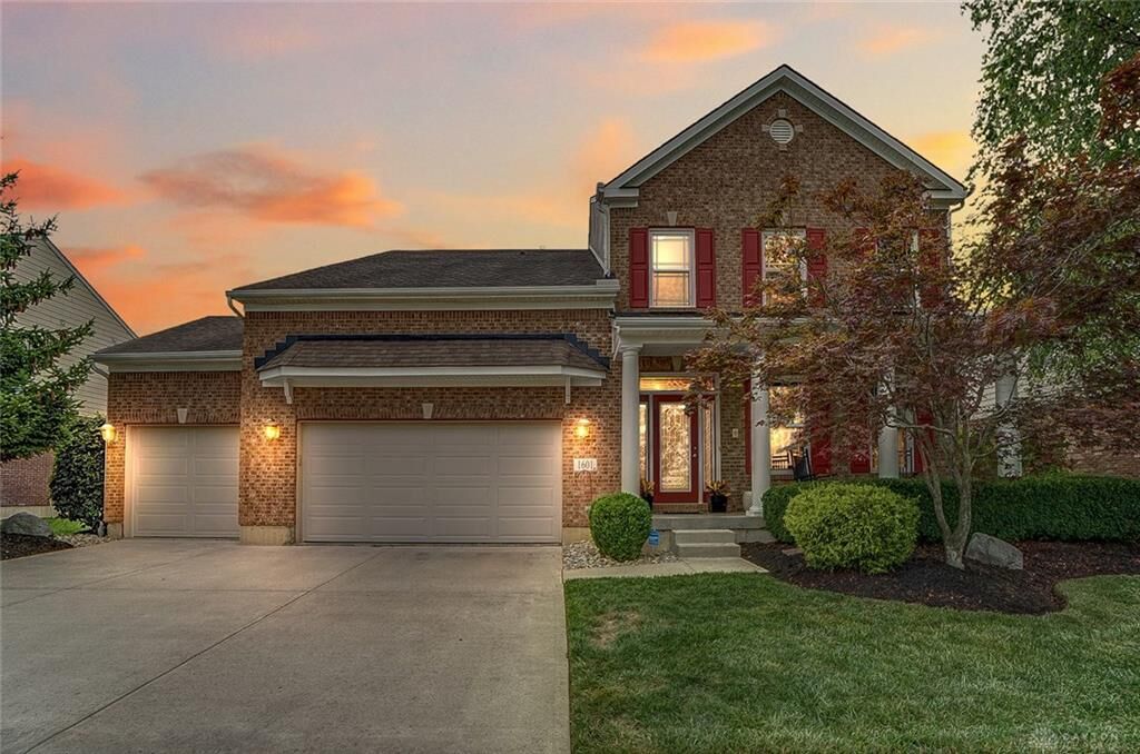 Property Photo: 1601 Little Falls Drive OH 45458