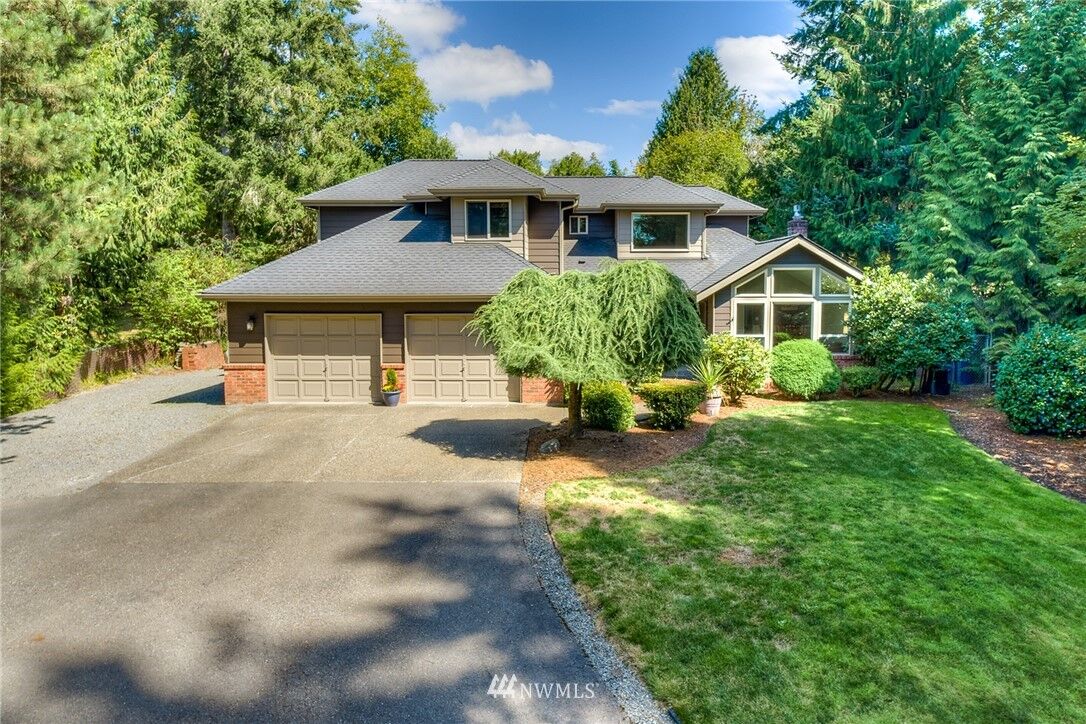 Property Photo:  18010 E Spring Lake Drive SE  WA 98058 