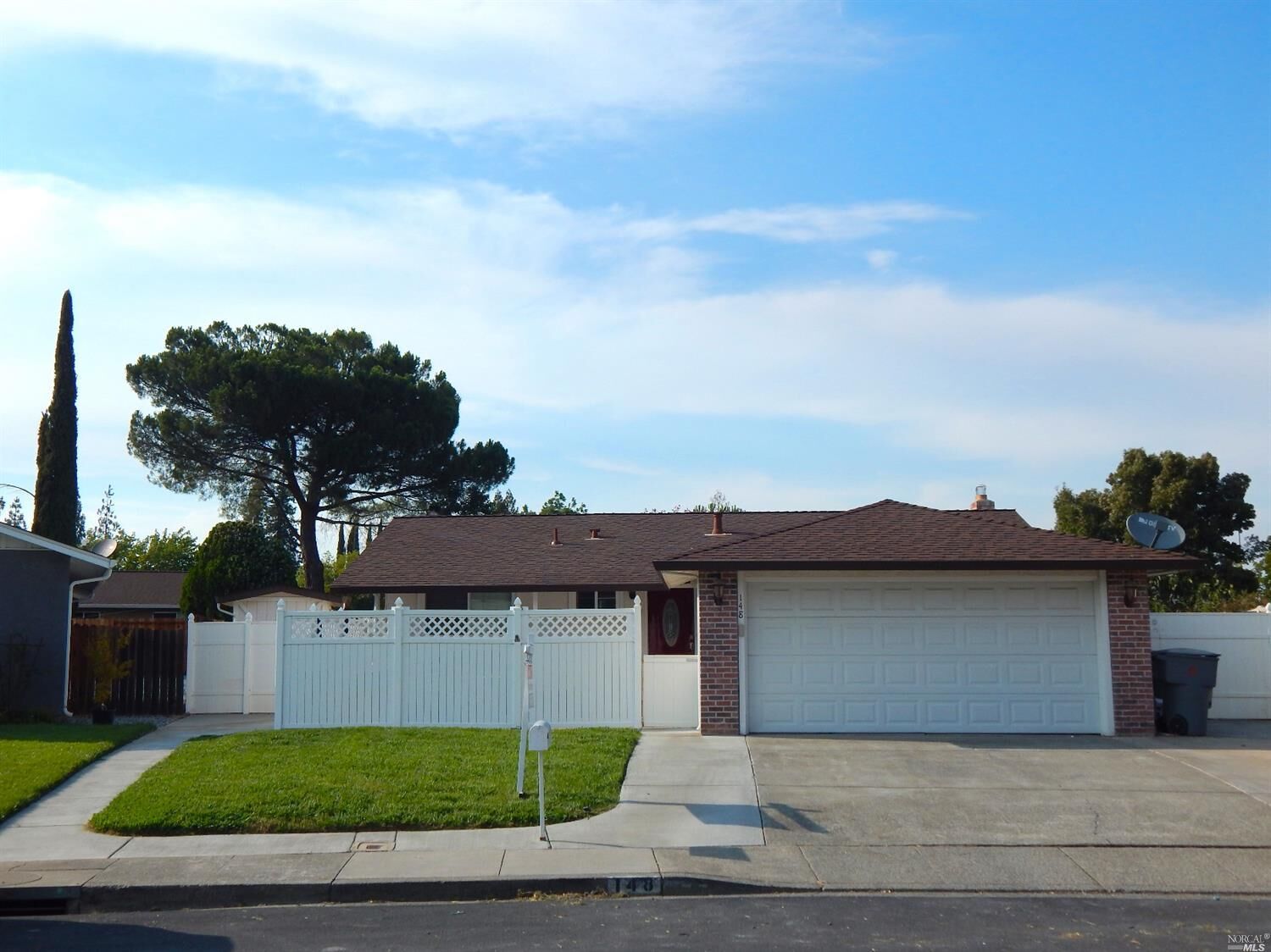 Property Photo:  148 Clark Way  CA 95687