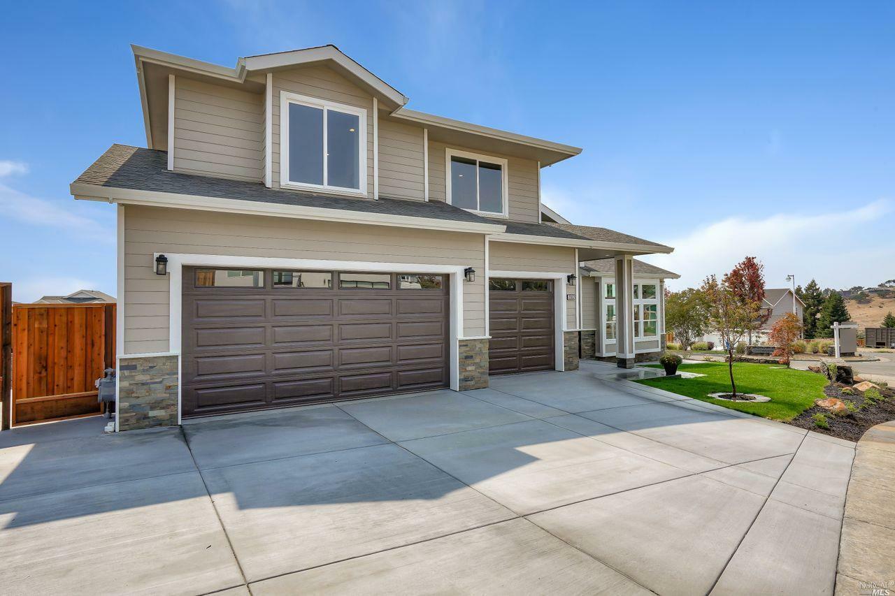 Property Photo: 2002 Bracken Court CA 95403