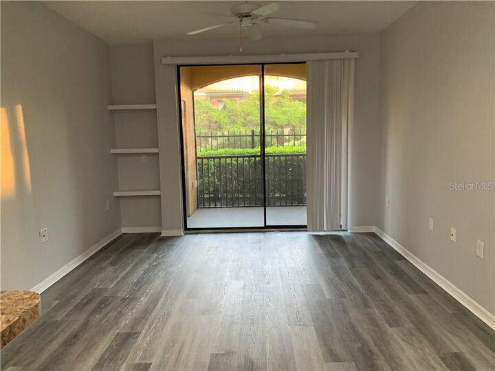 Property Photo:  6157 Metrowest Boulevard 107  FL 32835 