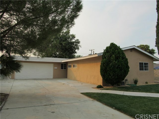 Property Photo:  38249 Hendon Drive  CA 93550 