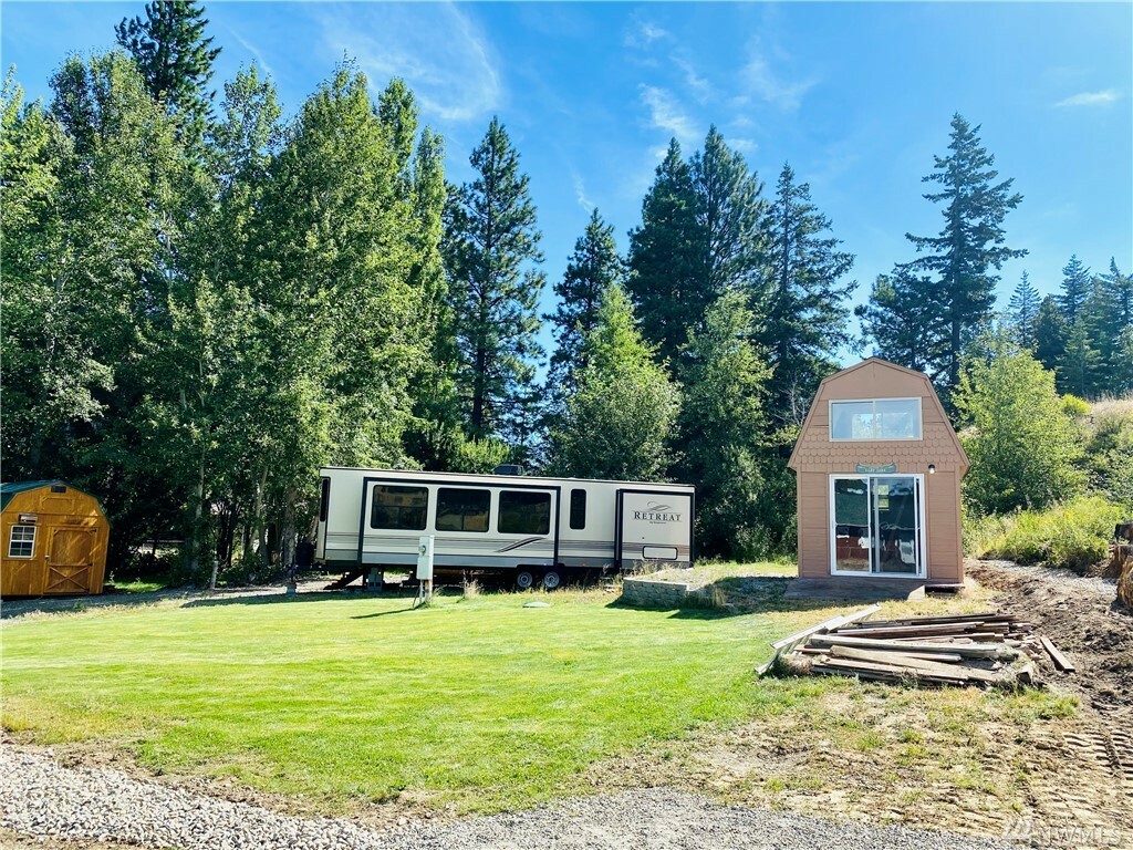 Property Photo:  1730 Twin Lakes Rd  WA 98922 