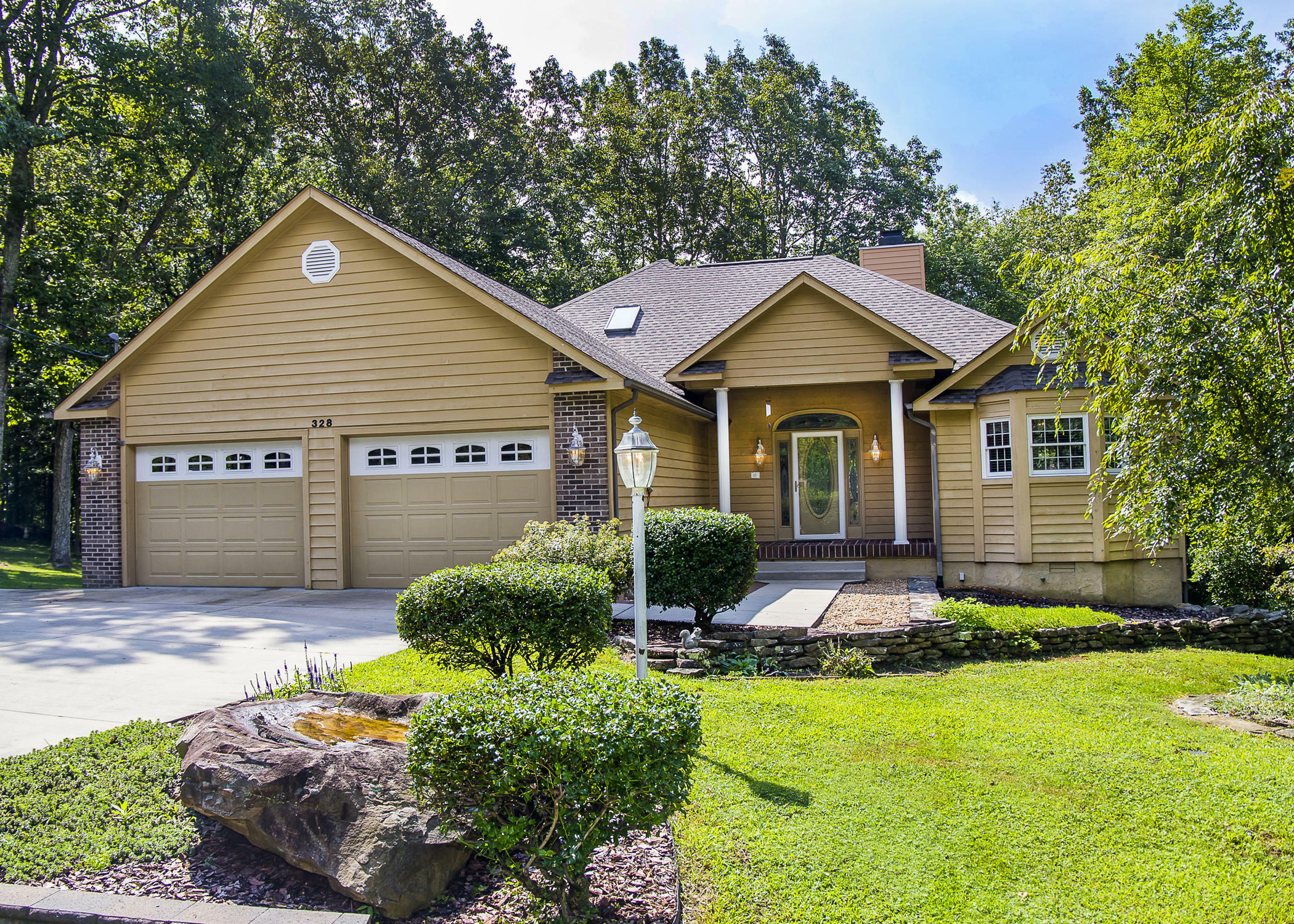 Property Photo:  328 Lakeview Drive  TN 38558 