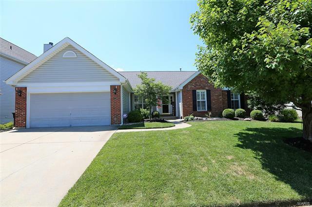 Property Photo: 2080 Avalon Ridge Circle 63026