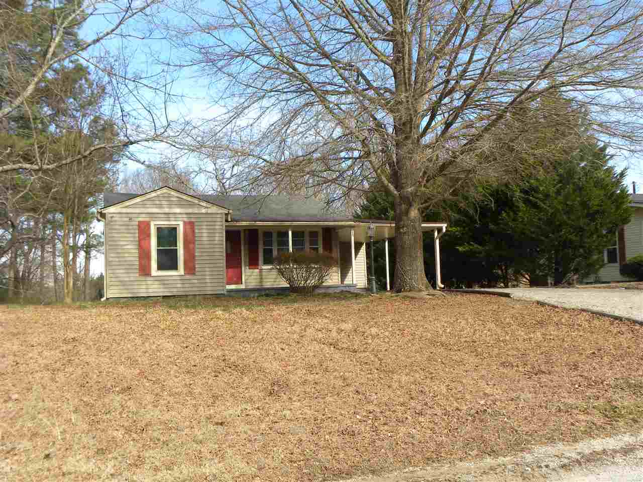 Property Photo:  412 Parkburg Rd  TN 38301 