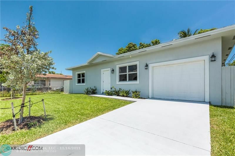 Property Photo:  1510 NW 2nd Ave  FL 33060 