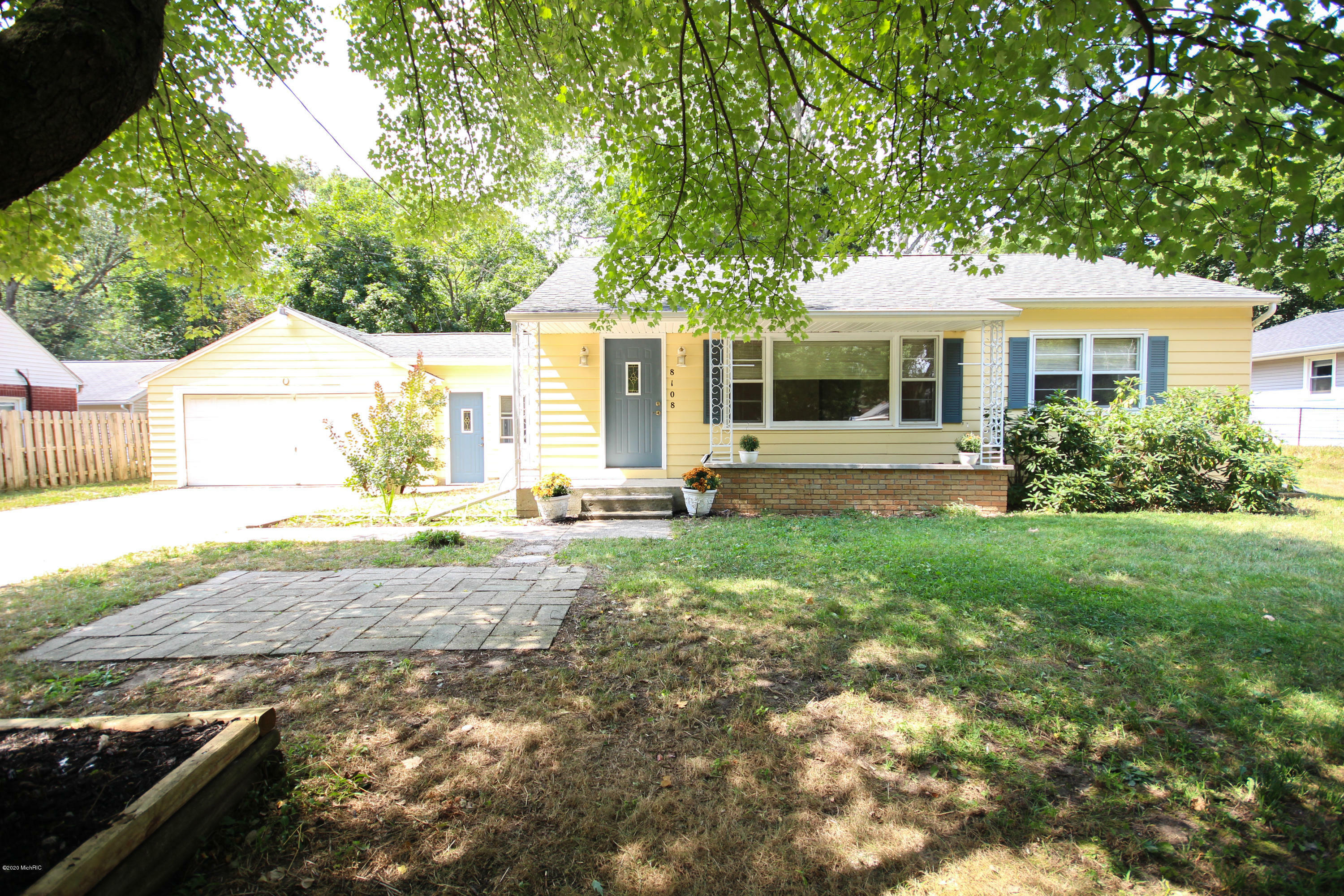 Property Photo:  8108 Edmonds Street  MI 49024 