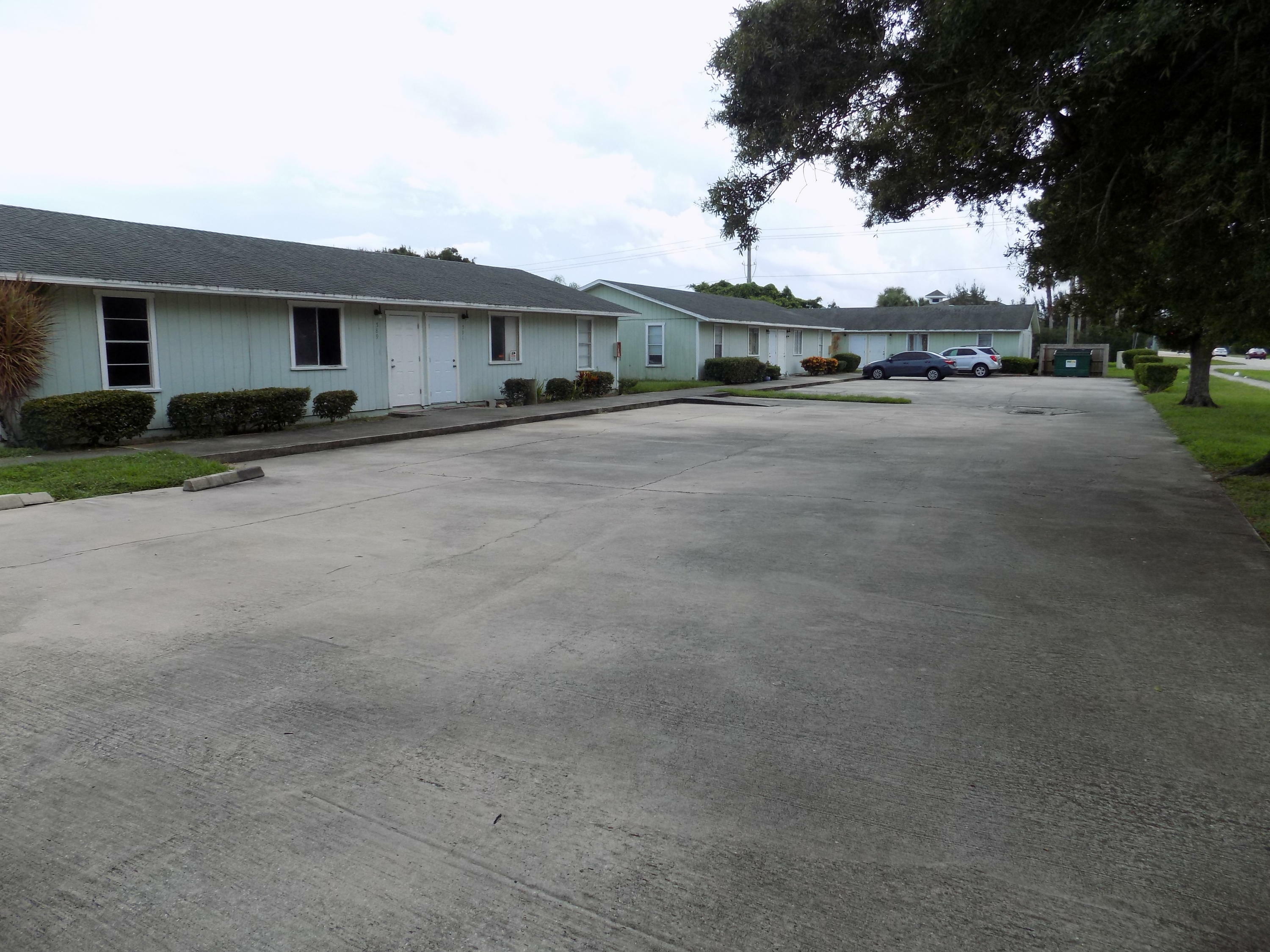 Property Photo:  585 13th Street  FL 32960 