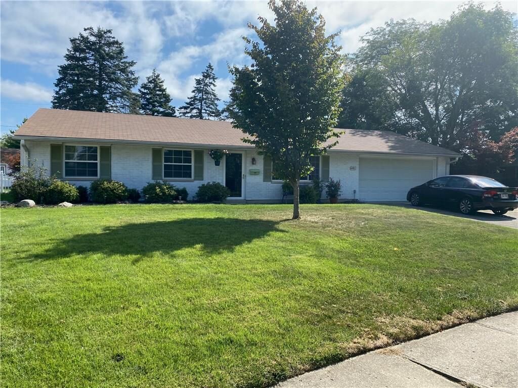 Property Photo: 6812 Packingham Drive OH 45322