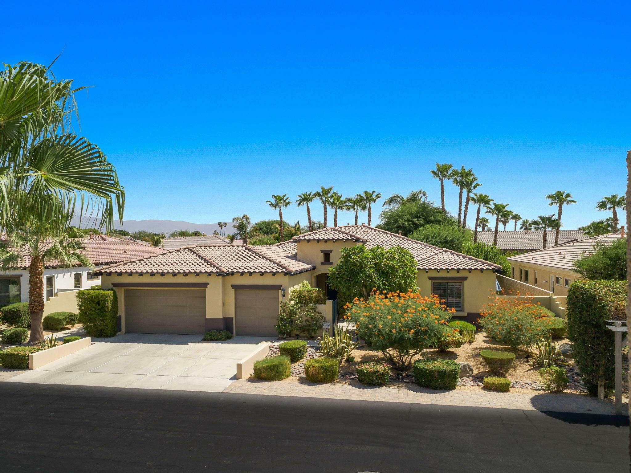 Property Photo: 48680 Sojourn Street CA 92201