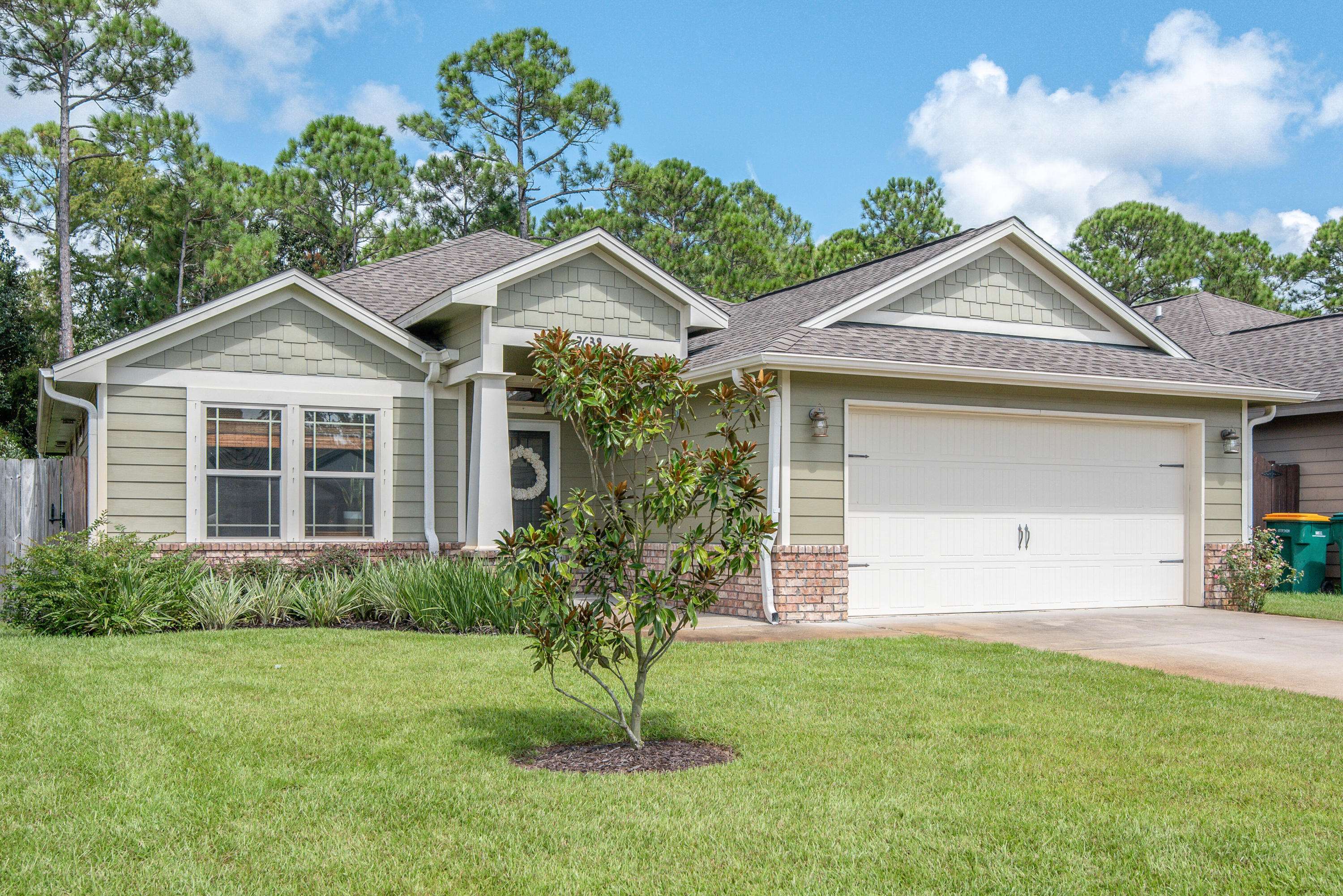 Property Photo:  2638 Hartman Court  FL 32566 