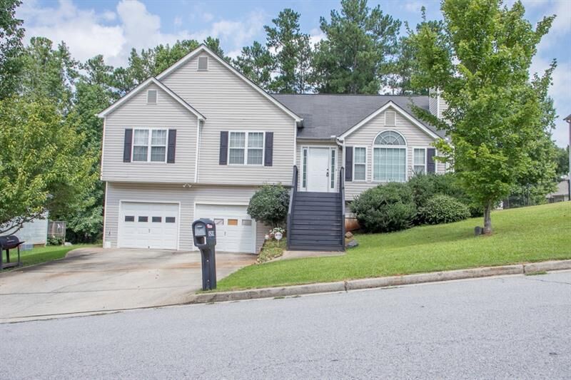 Property Photo:  6294 Hampstead Lane  GA 30134 