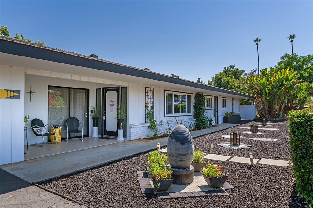 Property Photo: 111 Avocado Crst CA 92025