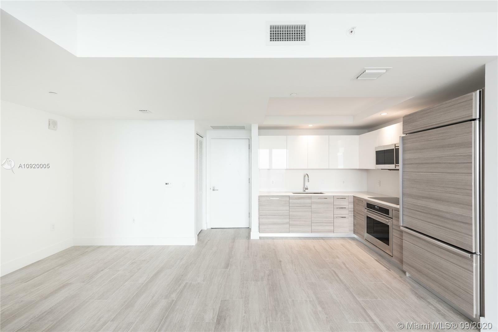 Property Photo: 3401 NE 1st Ave 2712 FL 33137