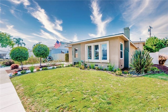 Property Photo: 2465 Pepperwood Avenue CA 90815
