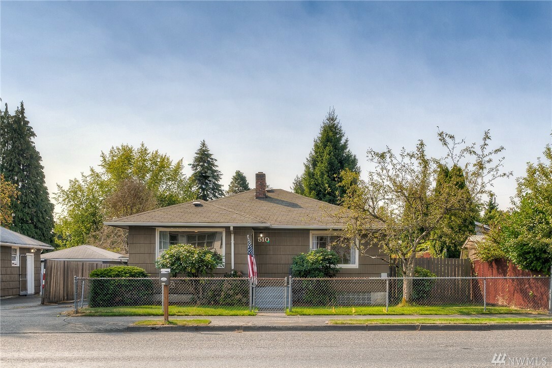 Property Photo: 510 S 84th St WA 98444