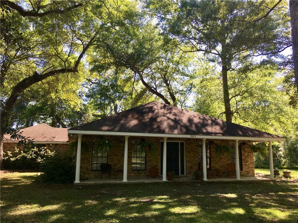 Property Photo:  909 Old Ponchatoula Highway  LA 70447 