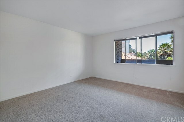 Property Photo:  2490 S Ola Vista 3  CA 92672 