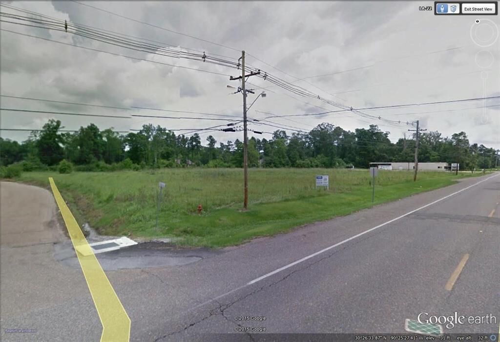 Property Photo:  18369 Hwy 22  LA 70454 