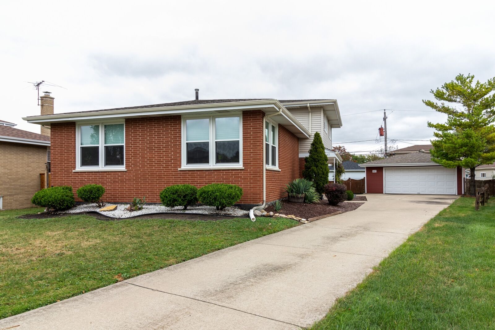 Property Photo:  11017 South Kolmar Avenue  IL 60453 