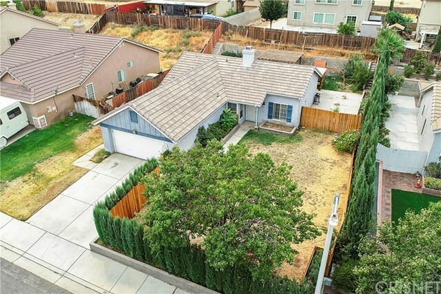 Property Photo:  36631 Oak Hill Street  CA 93552 