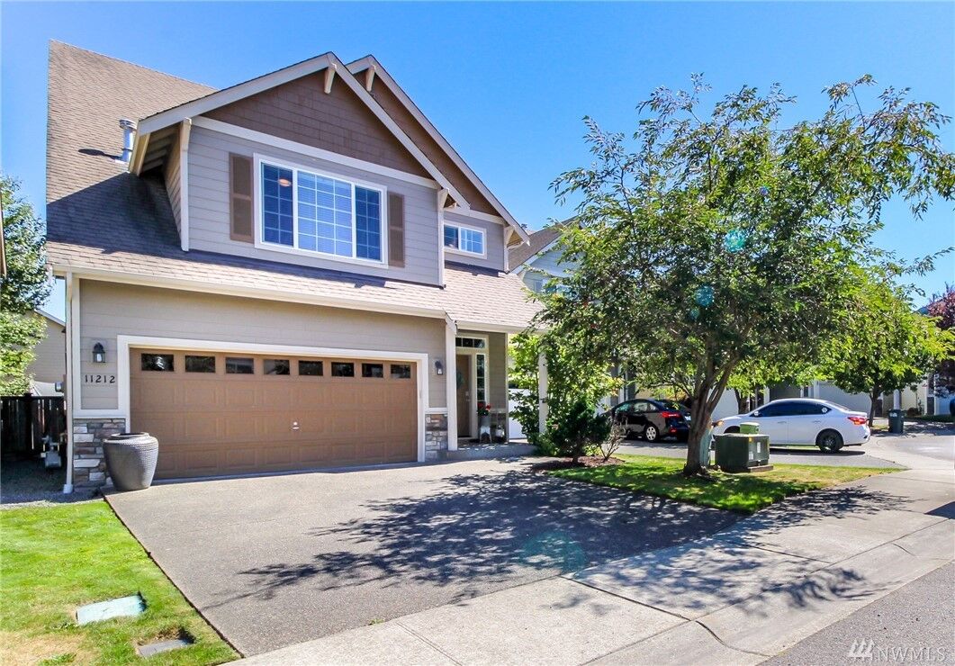 Property Photo:  11212  181st Street Ct E  WA 98374 