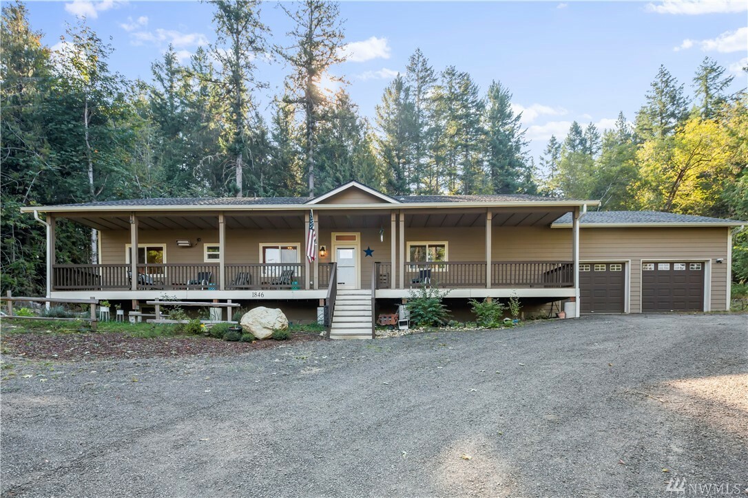 Property Photo:  1846 SW Emerald Hills Lane  WA 98367 