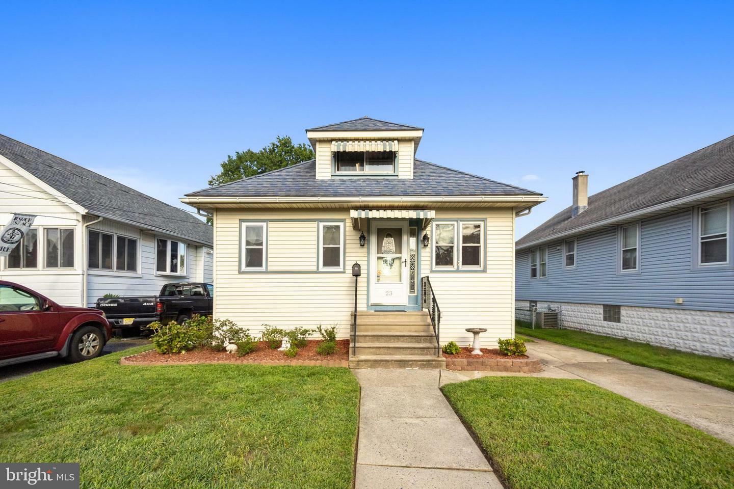 Property Photo:  23 S Lippincott Avenue  NJ 08052 